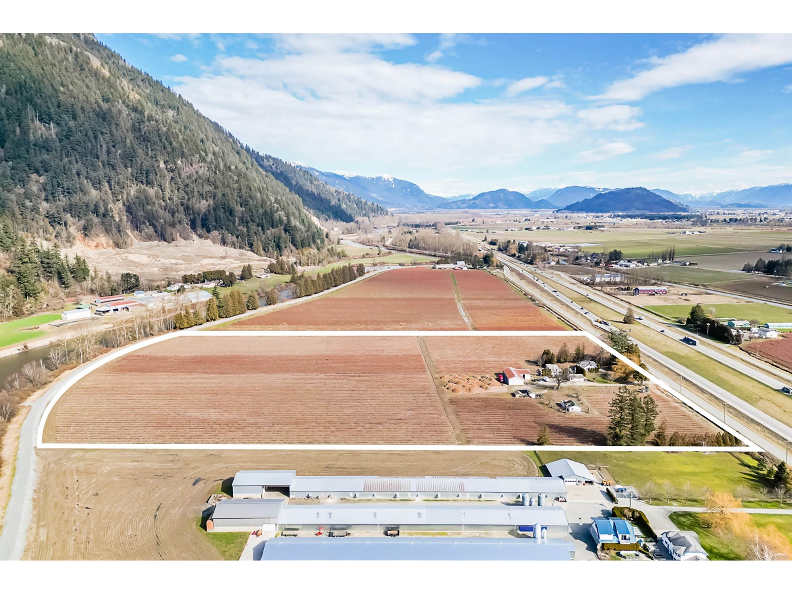 39963 North Parallel Road Property Photo 12