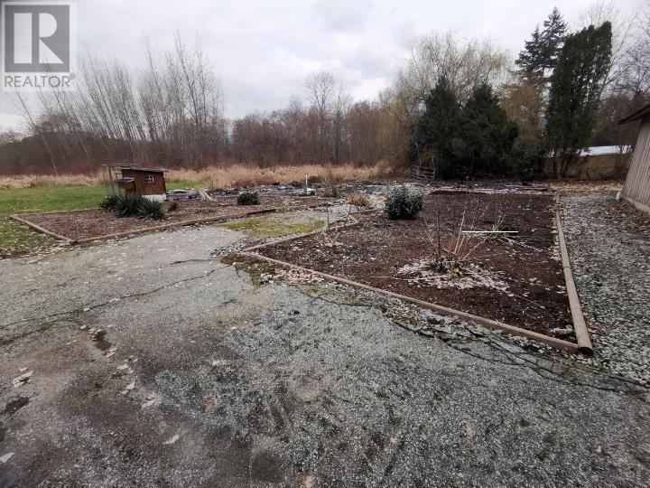 12618 216 Street Property Photo 4