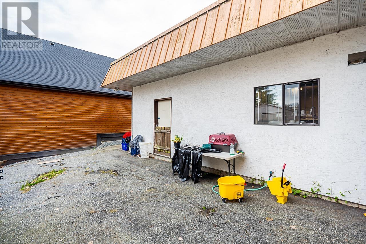 25559 Dewdney Trunk Road Property Photo 37