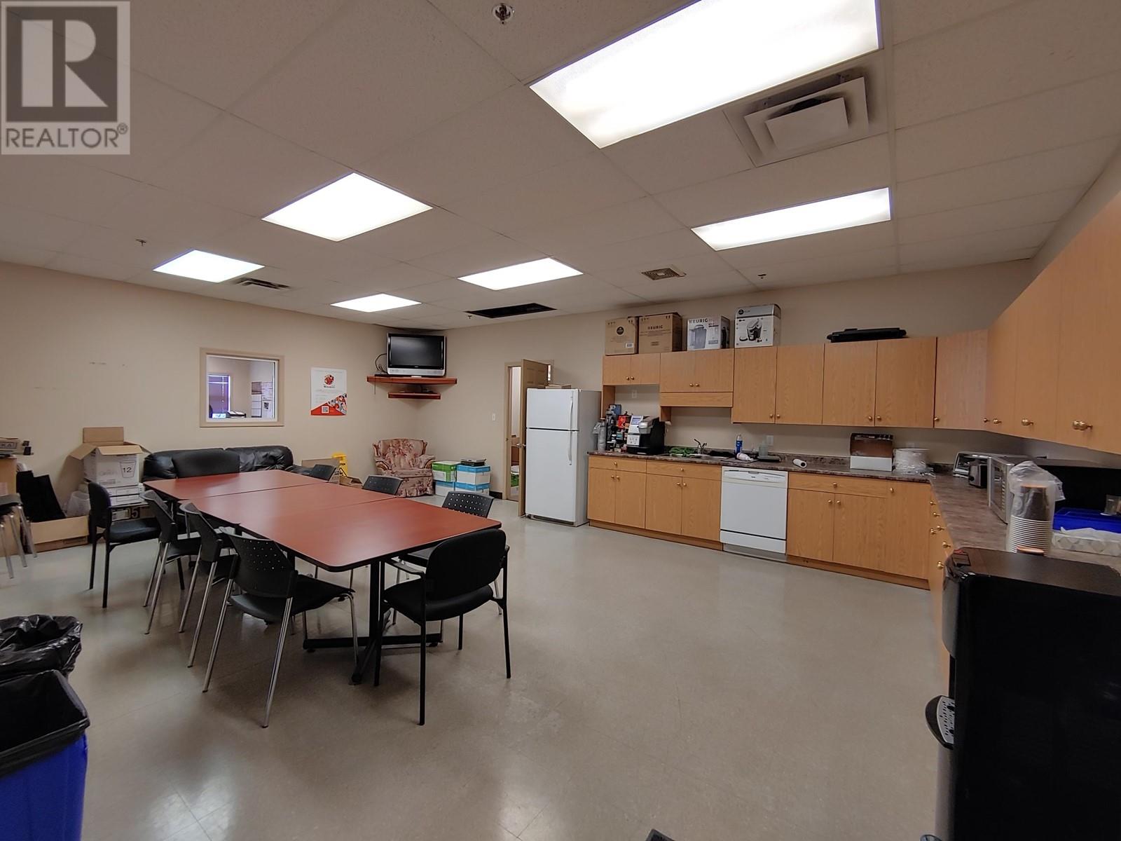 11203 Tahltan Road Property Photo 6