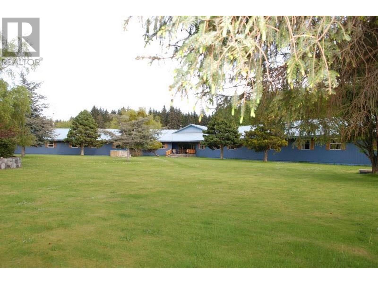 455 Beach Road Property Photo 4