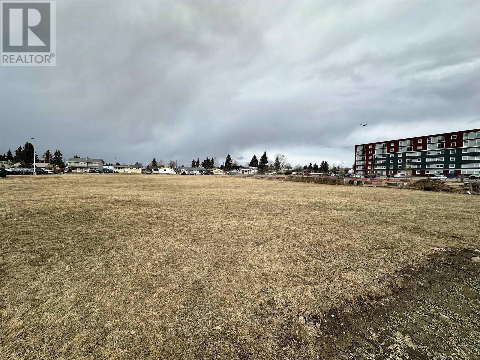 9504 100th Avenue Property Photo 5