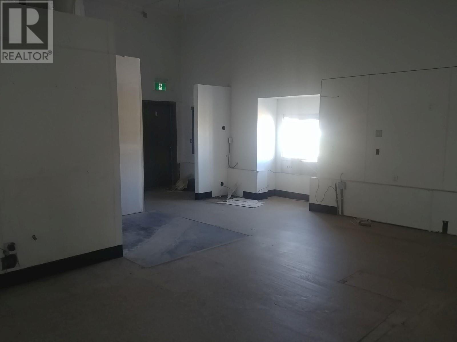 100 960 Chew Road Property Photo 3