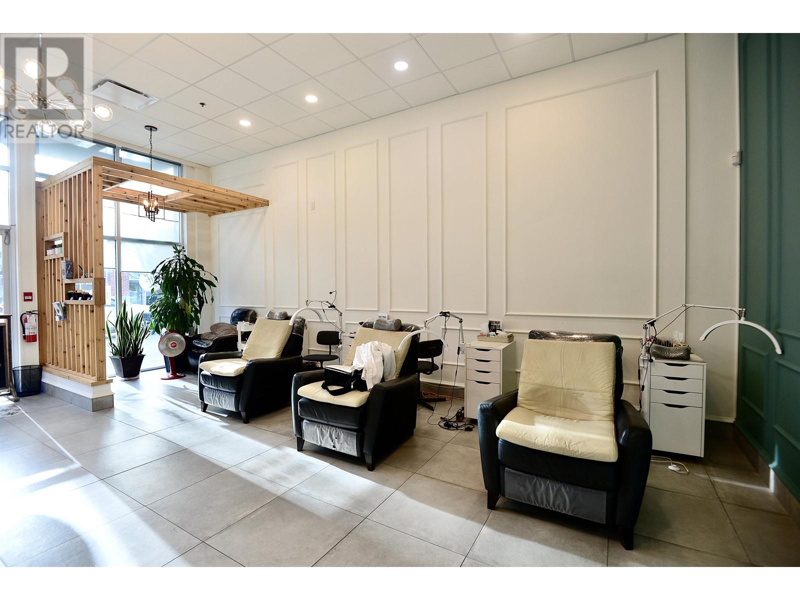 C8059702 Property Photo 1