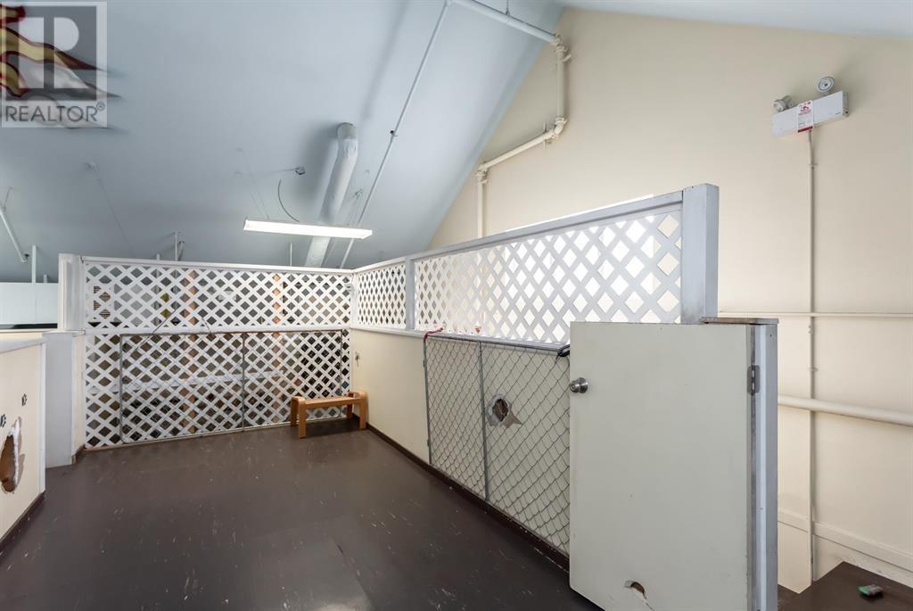 104 10931 Barnston View Property Photo 15
