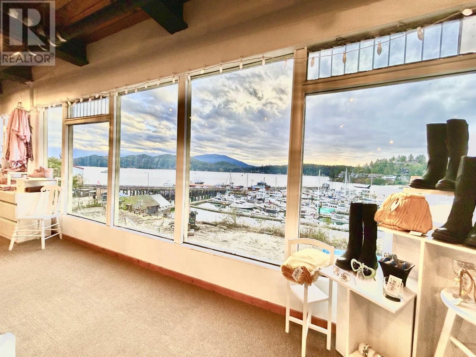 309 287 Gower Point Road Property Photo 10