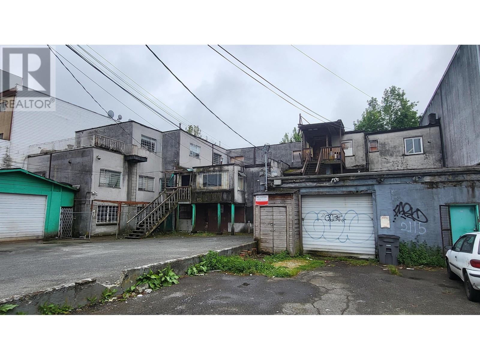 2117 2121 Kingsway Property Photo 2
