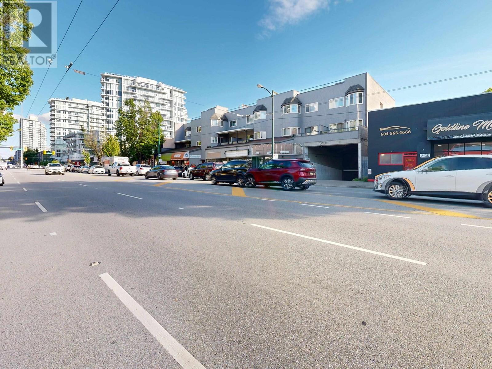 2117 2121 Kingsway Property Photo 13