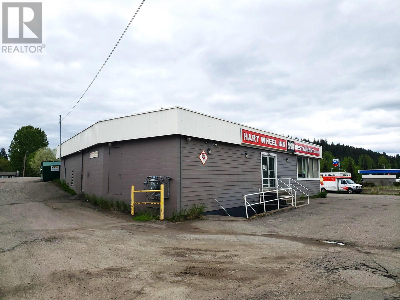2260 Hart Highway Property Photo 4