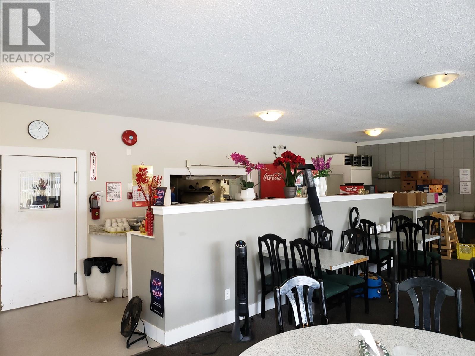 2260 Hart Highway Property Photo 13