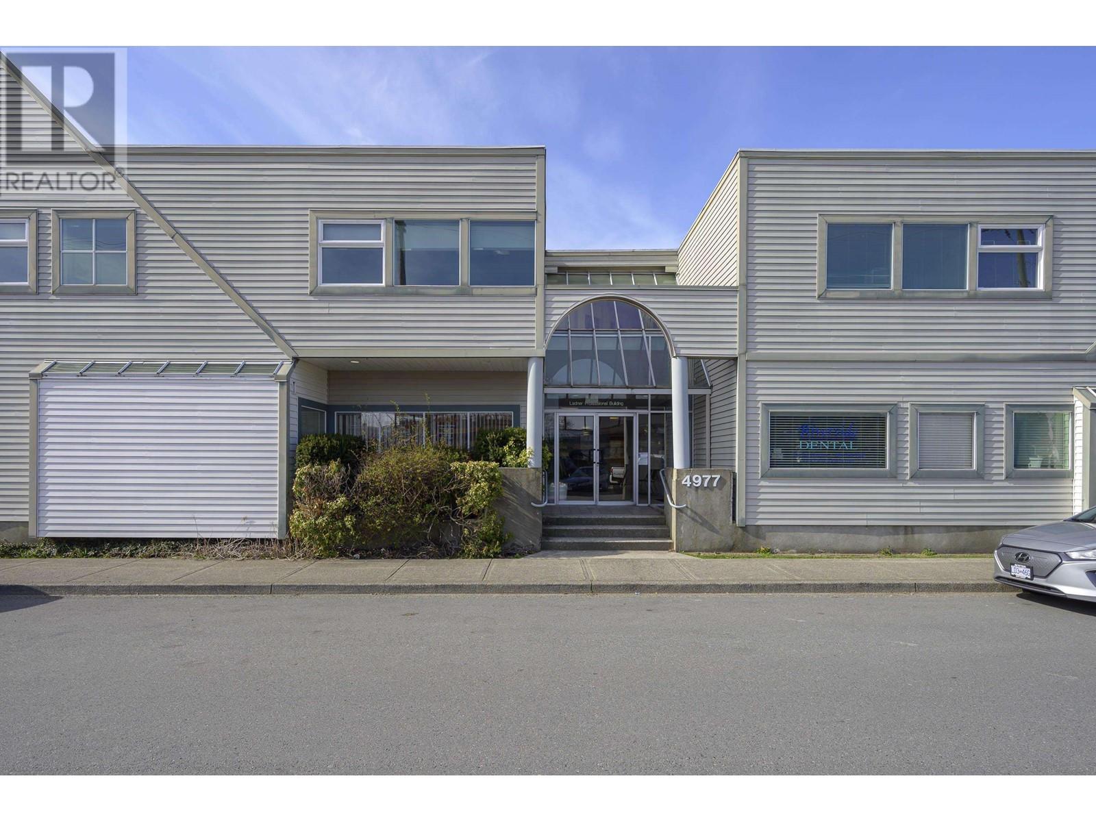 210 4977 Trenant Street Property Photo 2