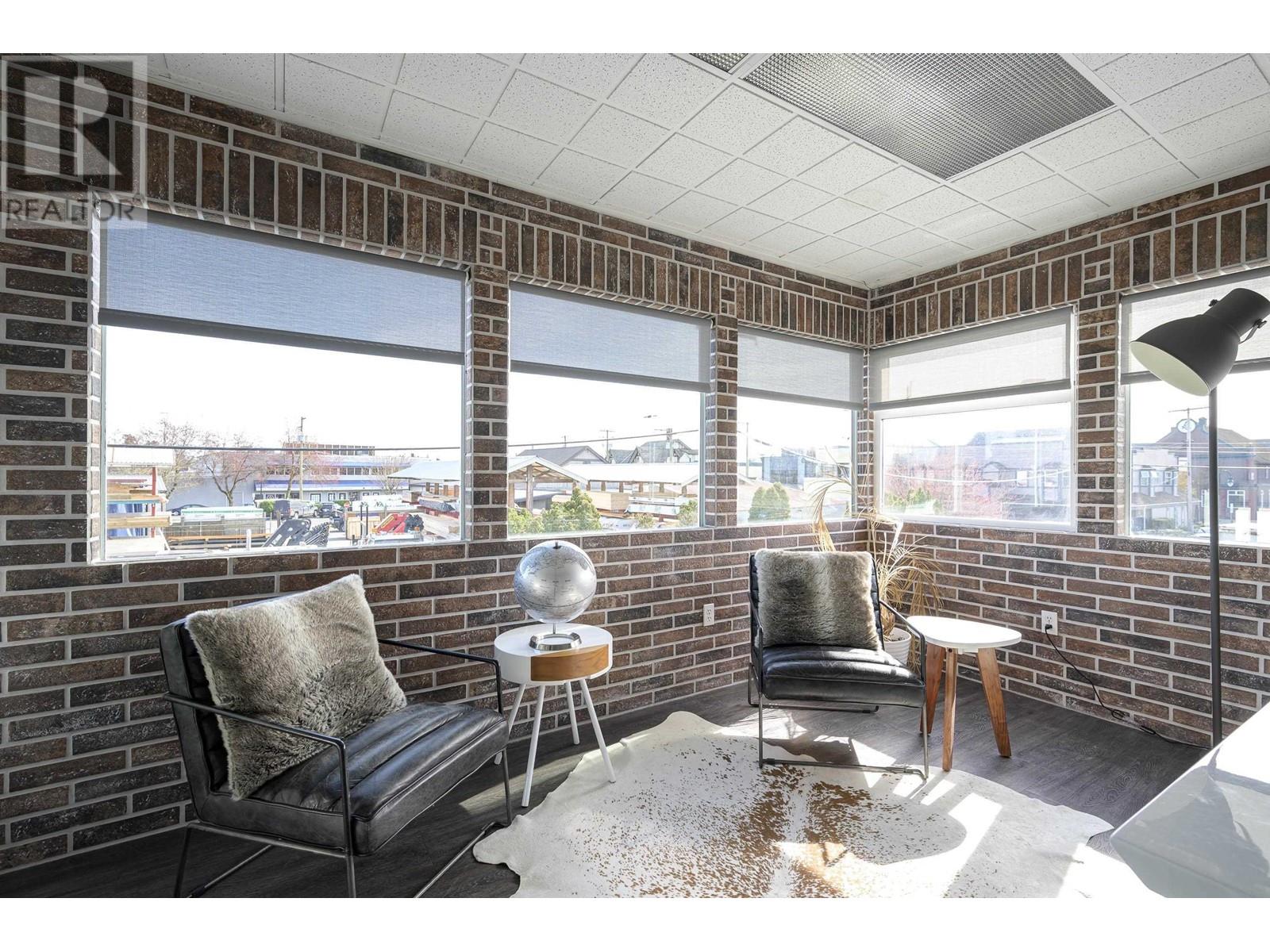 210 4977 Trenant Street Property Photo 16