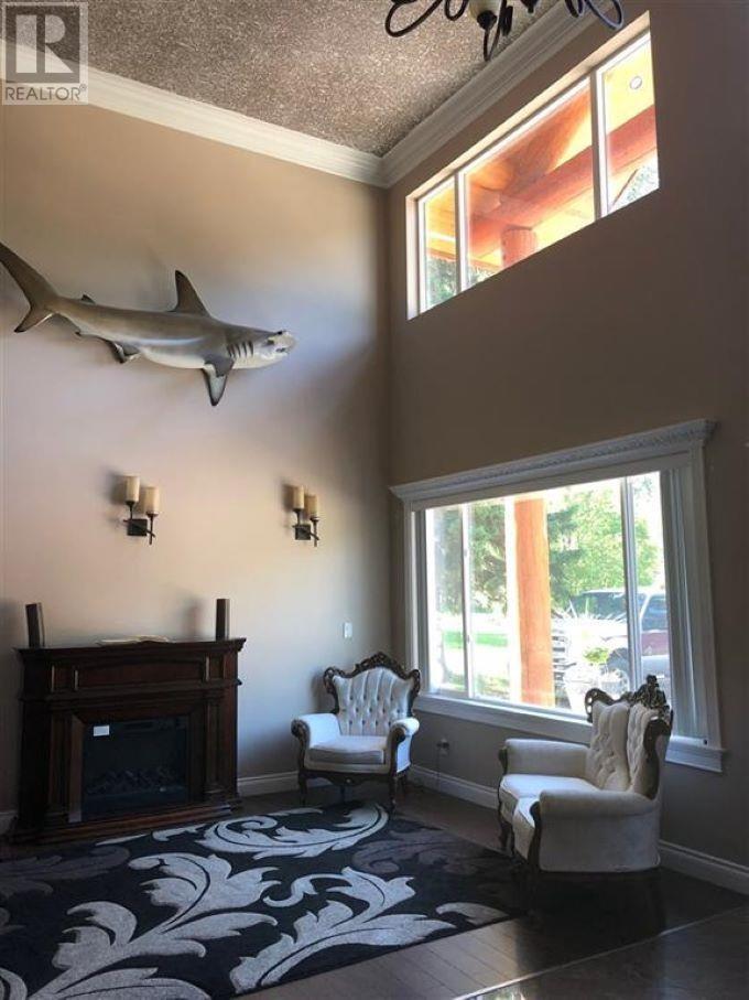 5306 E 16 Highway Property Photo 8