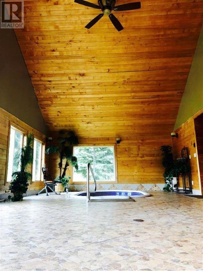 5306 E 16 Highway Property Photo 9
