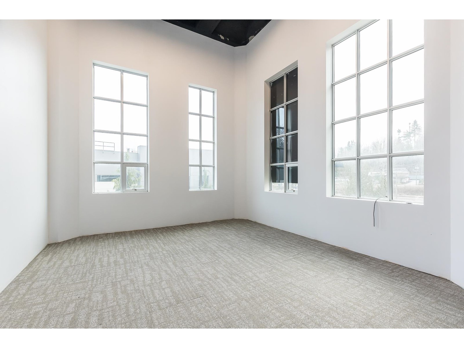 240a 34077 Gladys Avenue Property Photo 11