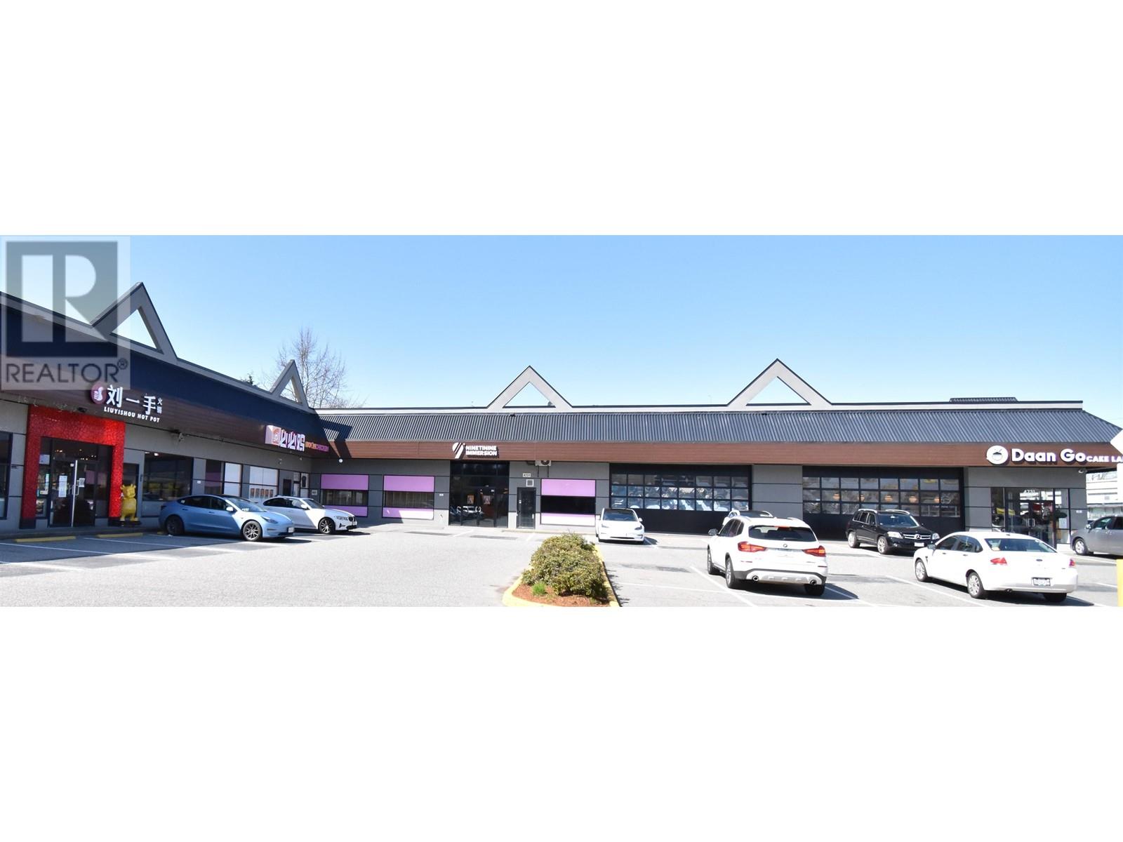 130 4731 Garden City Road Property Photo 1