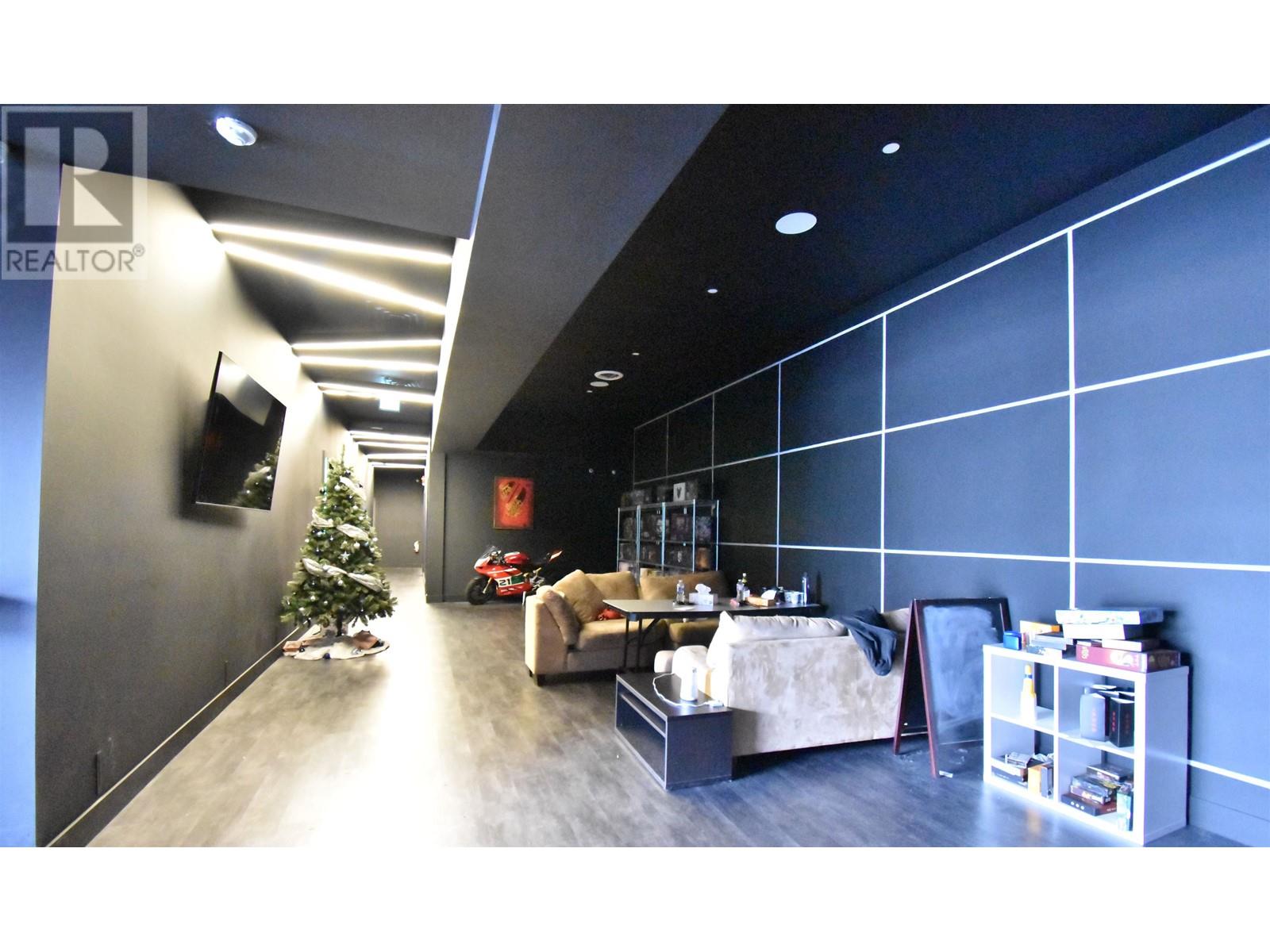 130 4731 Garden City Road Property Photo 3