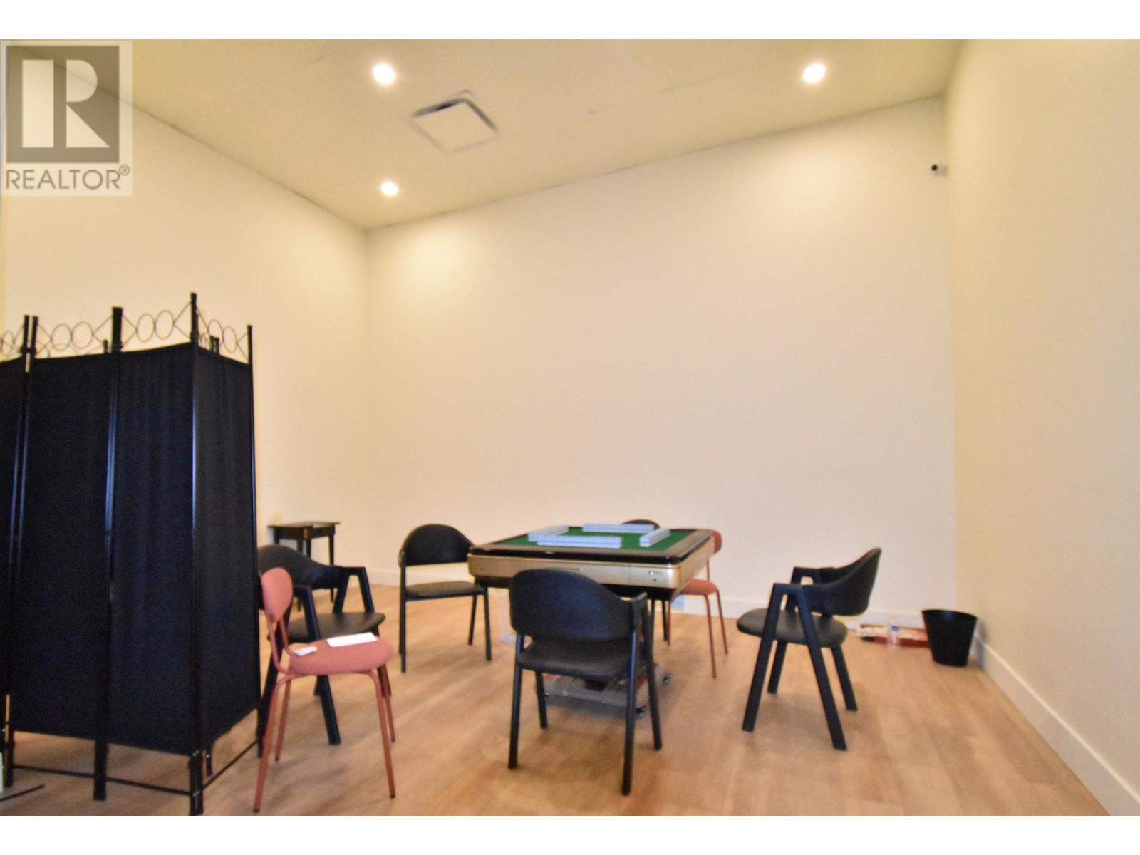 130 4731 Garden City Road Property Photo 9