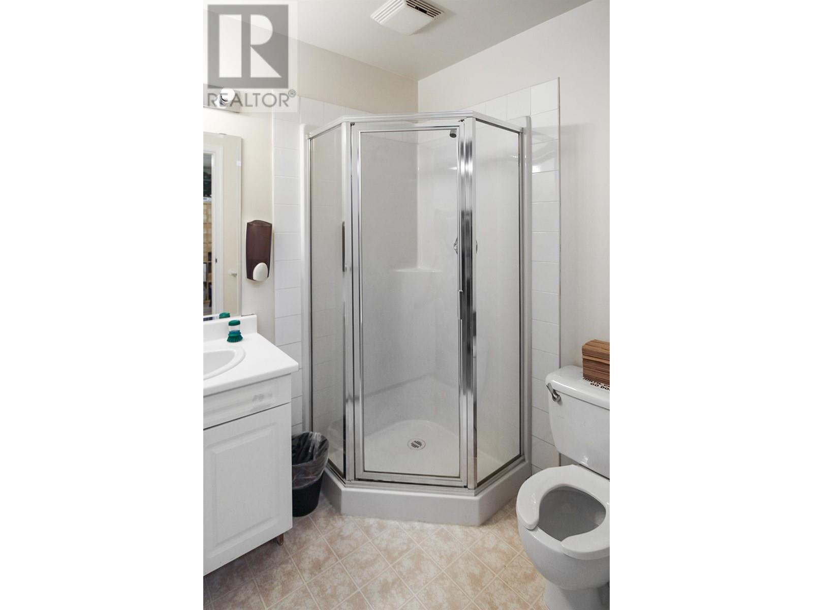 10 62 Fawcett Road Property Photo 12