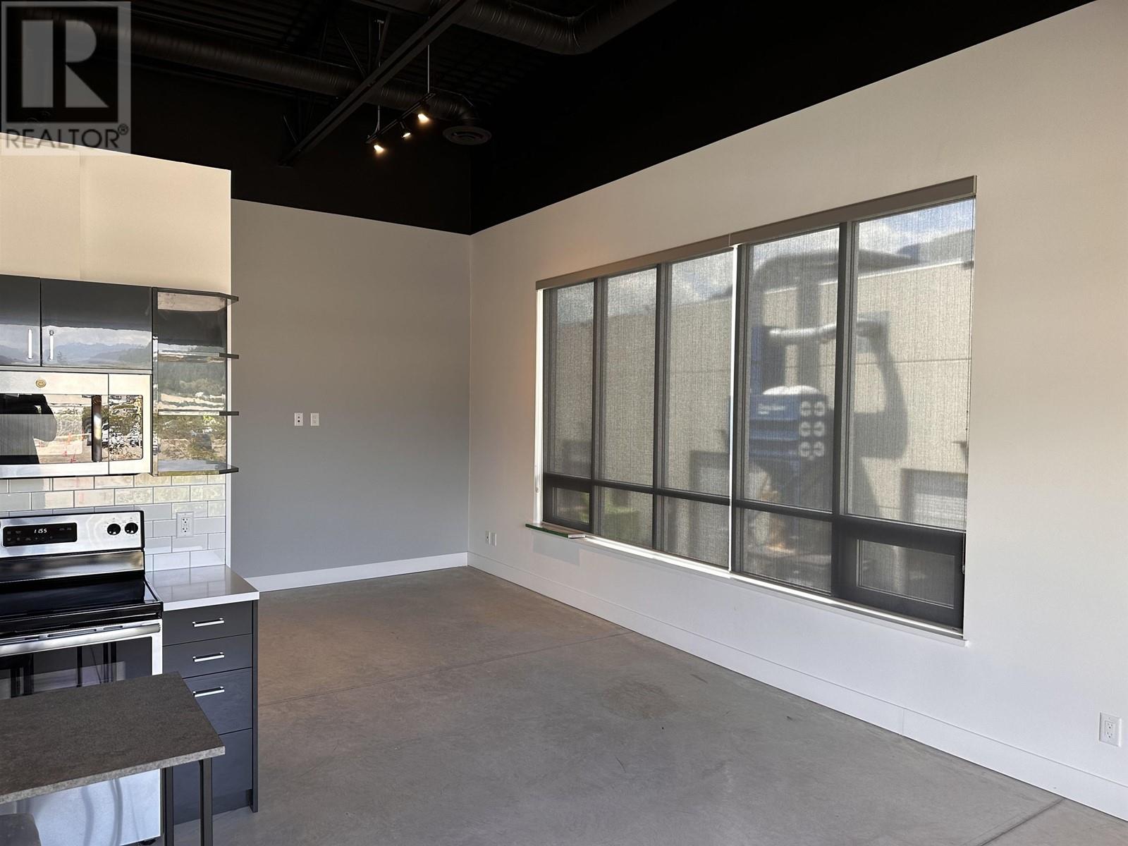 17 38936 Queens Way Property Photo 10