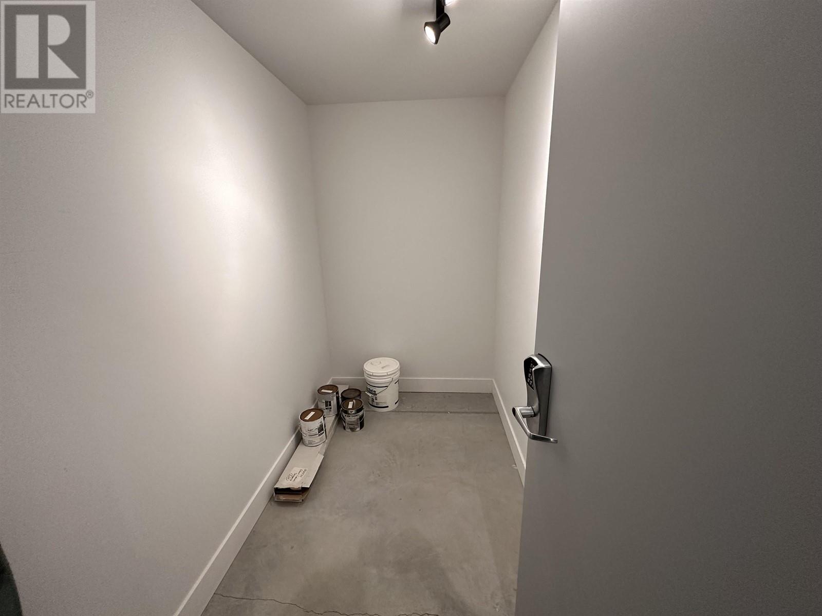 17 38936 Queens Way Property Photo 18