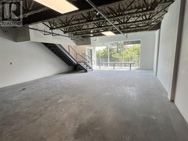 B309 4888 Vanguard Road Property Photo 4