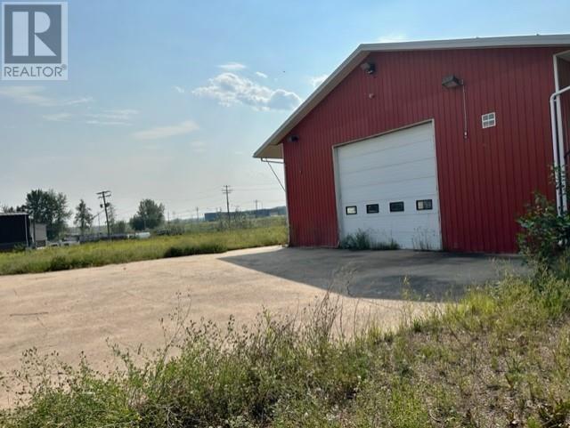 2710 Alaska Highway Property Photo 26