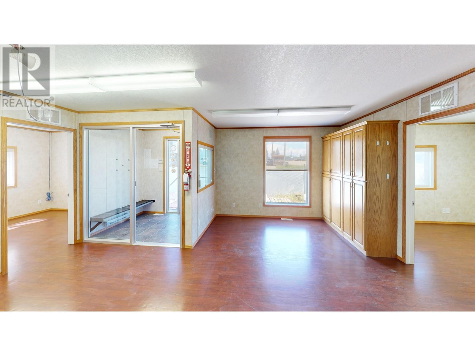 10187 Alder Road Property Photo 8