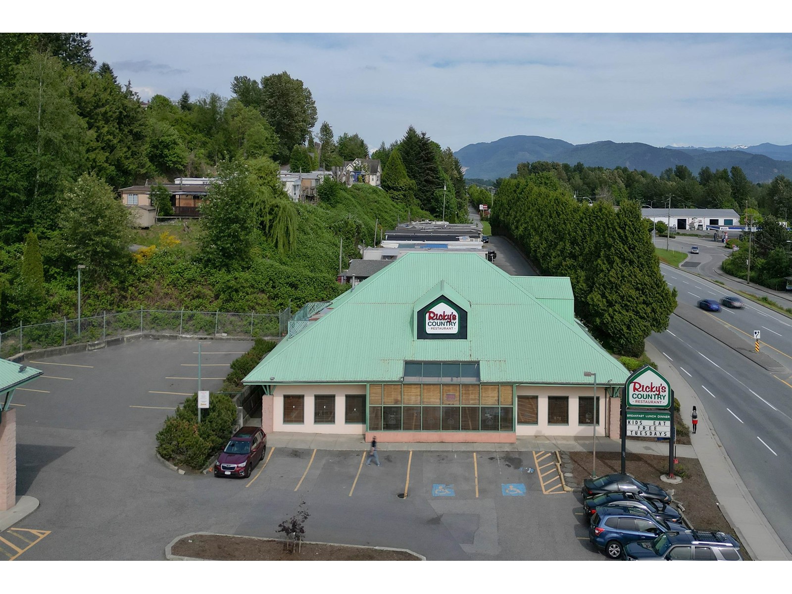32081 LOUGHEED HIGHWAY Property Photo 1