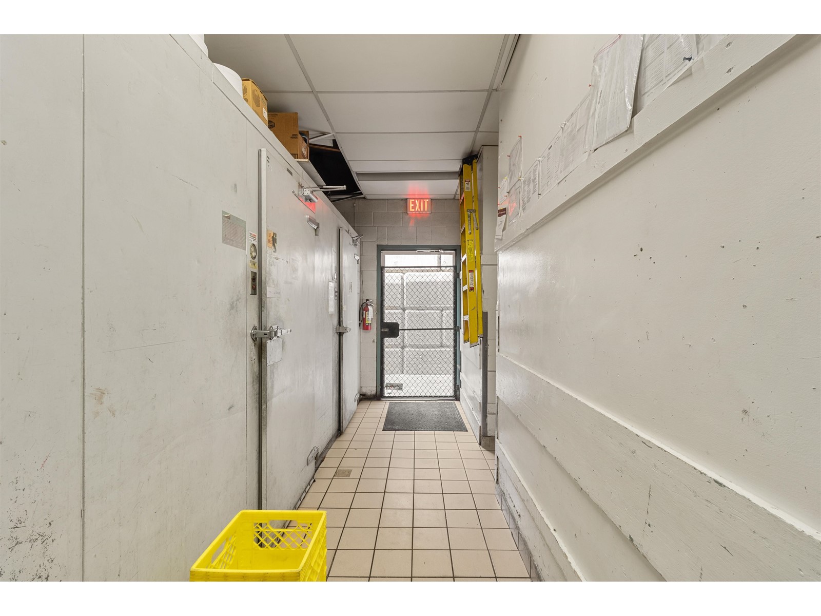 32081 Lougheed Highway Property Photo 22