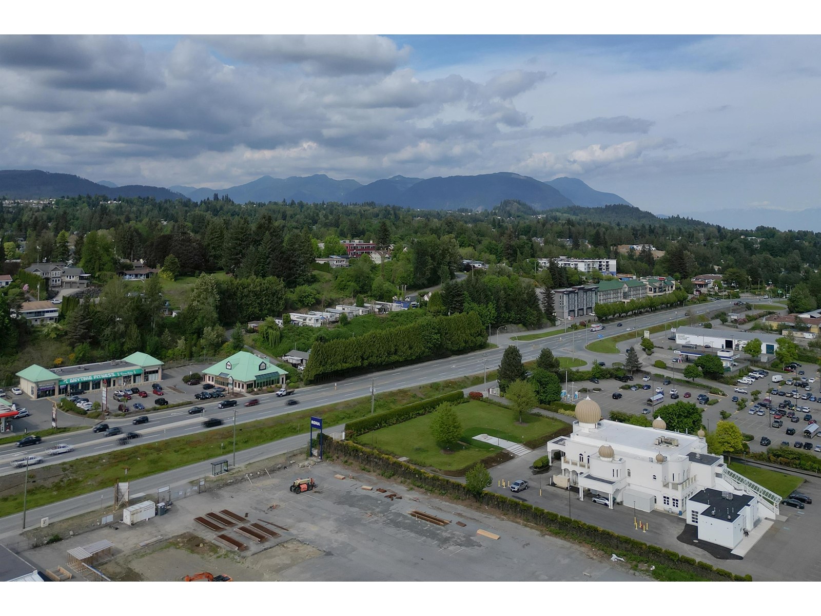 32081 Lougheed Highway Property Photo 25