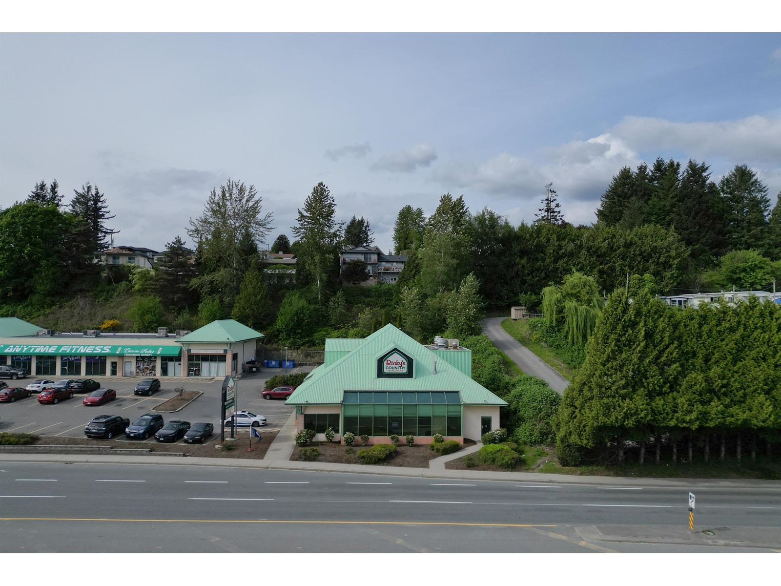 32081 Lougheed Highway Property Photo 28