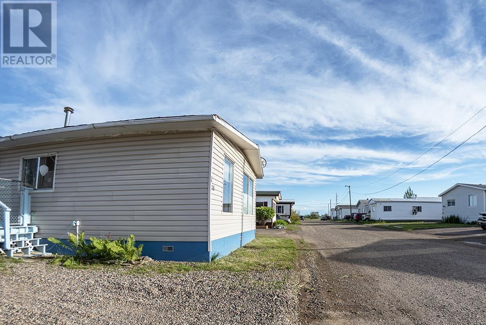 4603 S 50 Avenue Property Photo 4