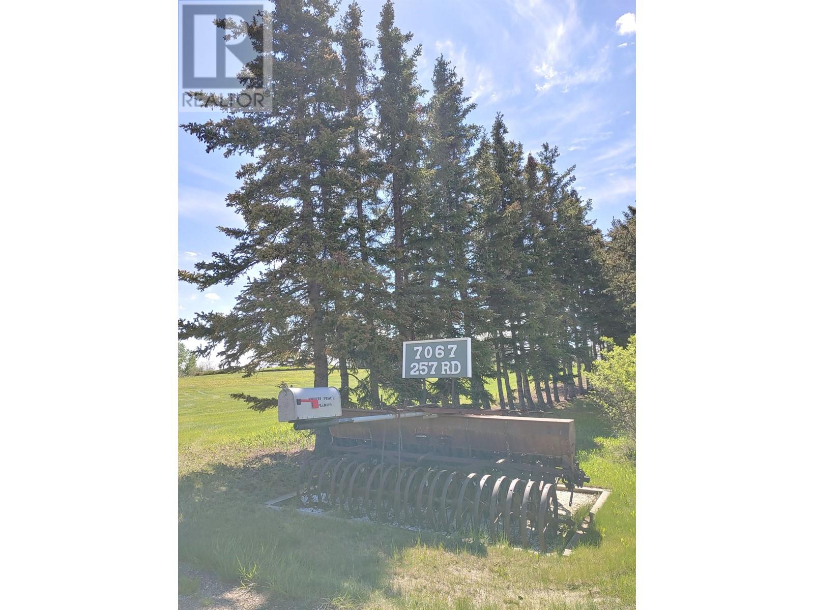 7067 259 Road Property Photo 1