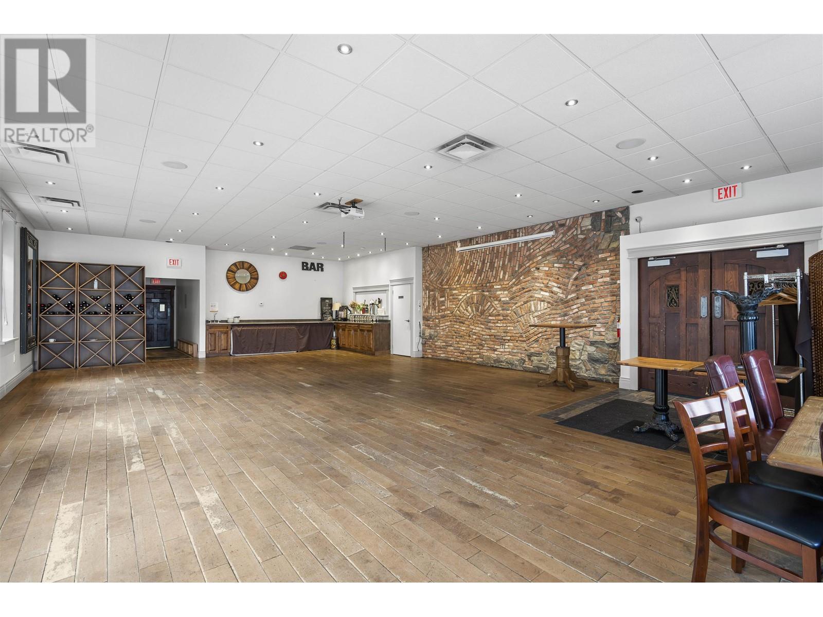 1157 5th Avenue Property Photo 12