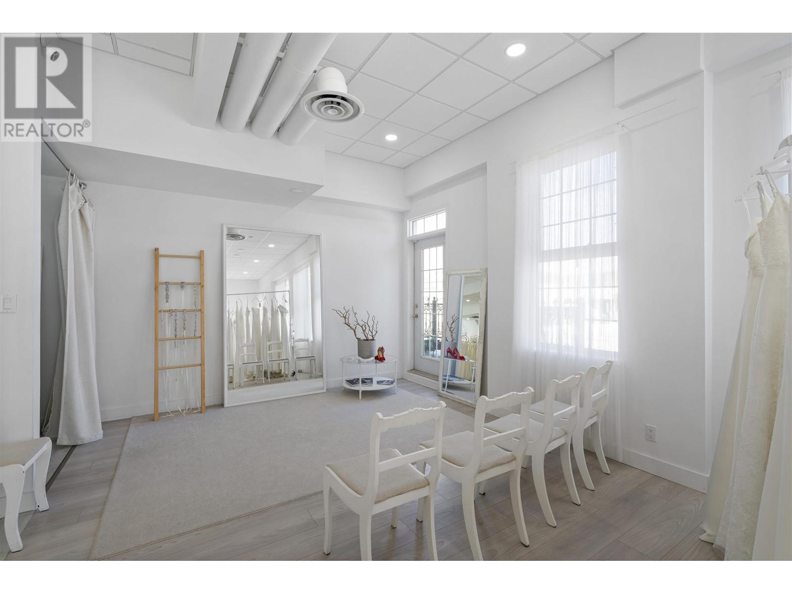 1157 5th Avenue Property Photo 20