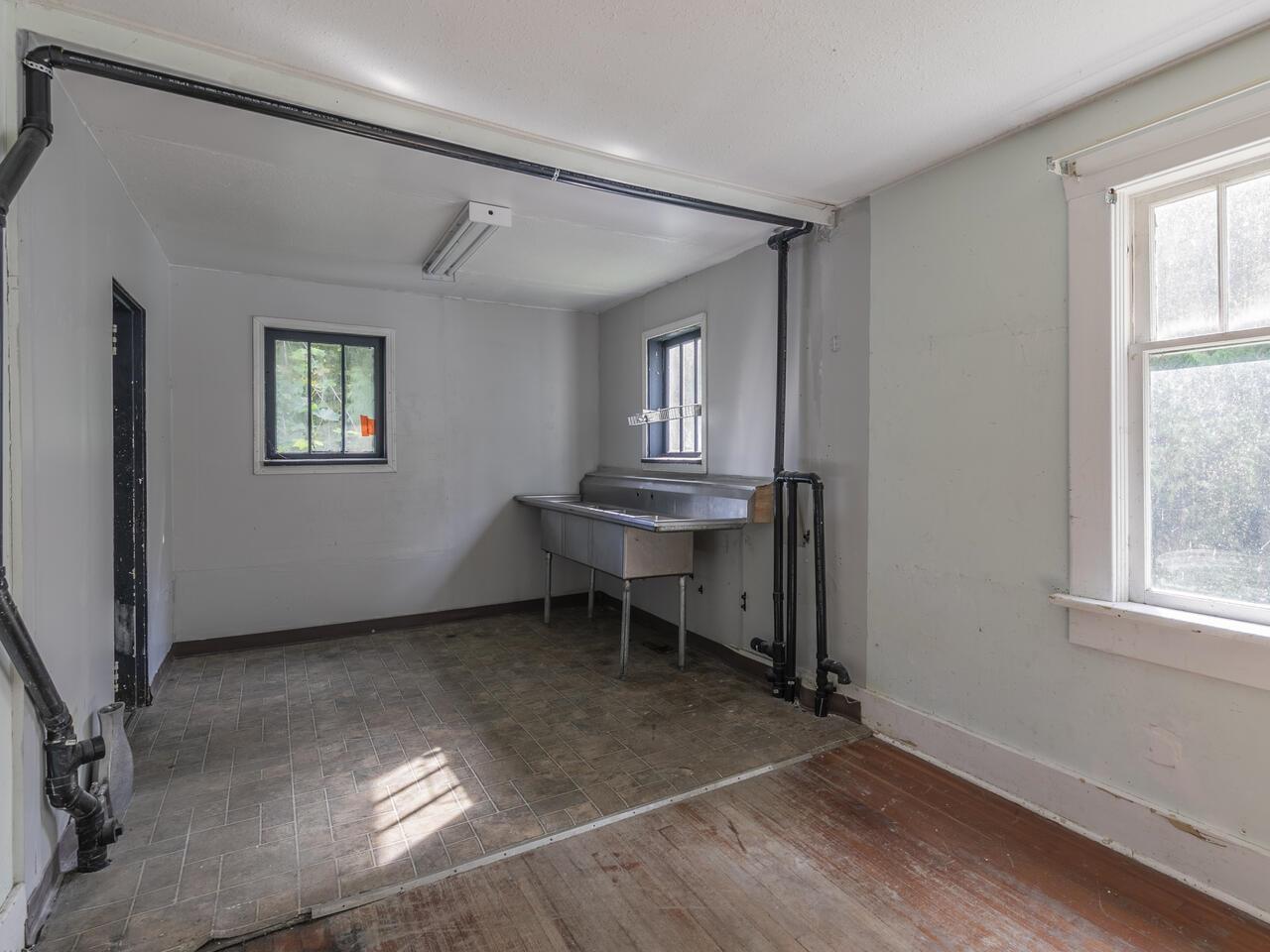 31170 Dewdney Trunk Road Property Photo 25