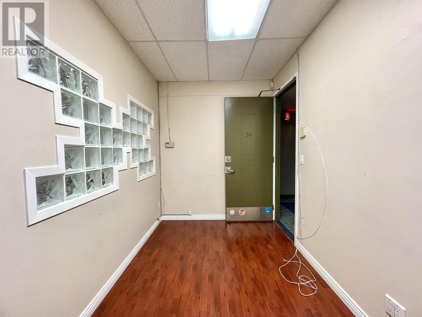 211 515 W Pender Street Property Photo 3