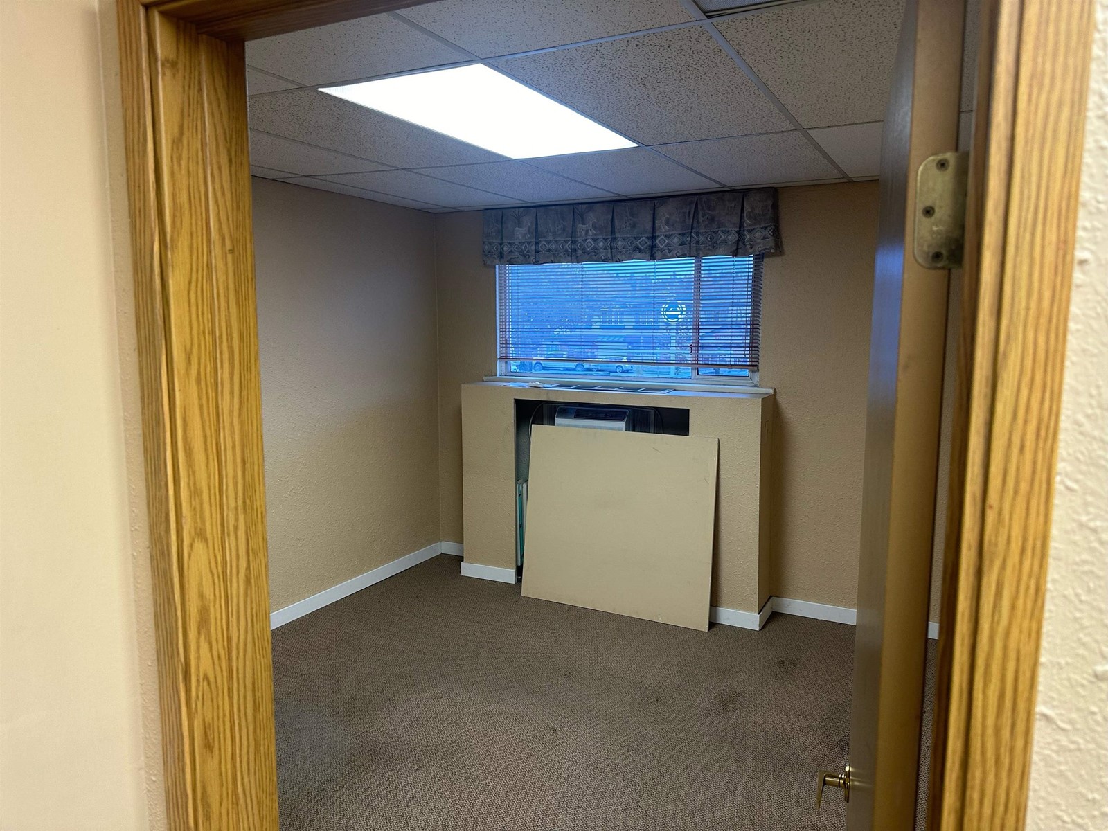 202 5752 176th Street Property Photo 6