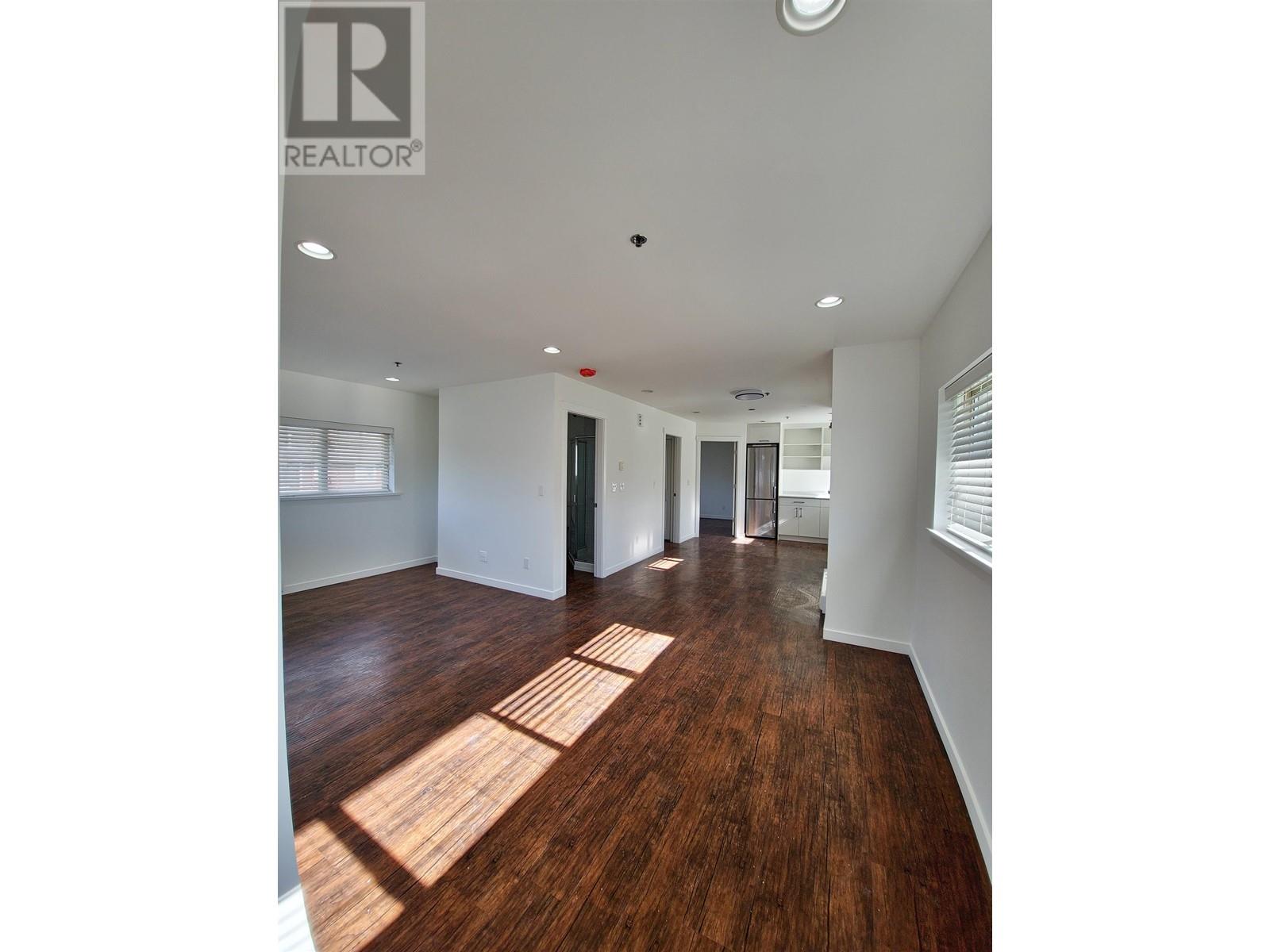 220 12005 238b Street Property Photo 20
