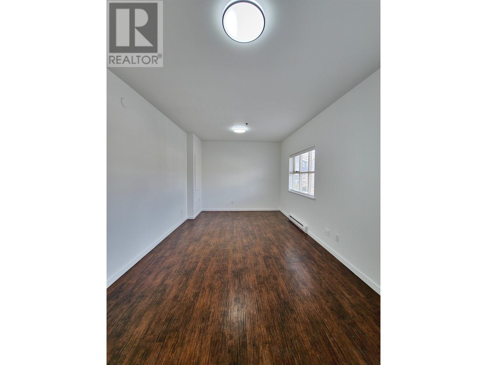 221 12005 238b Street Property Photo 5