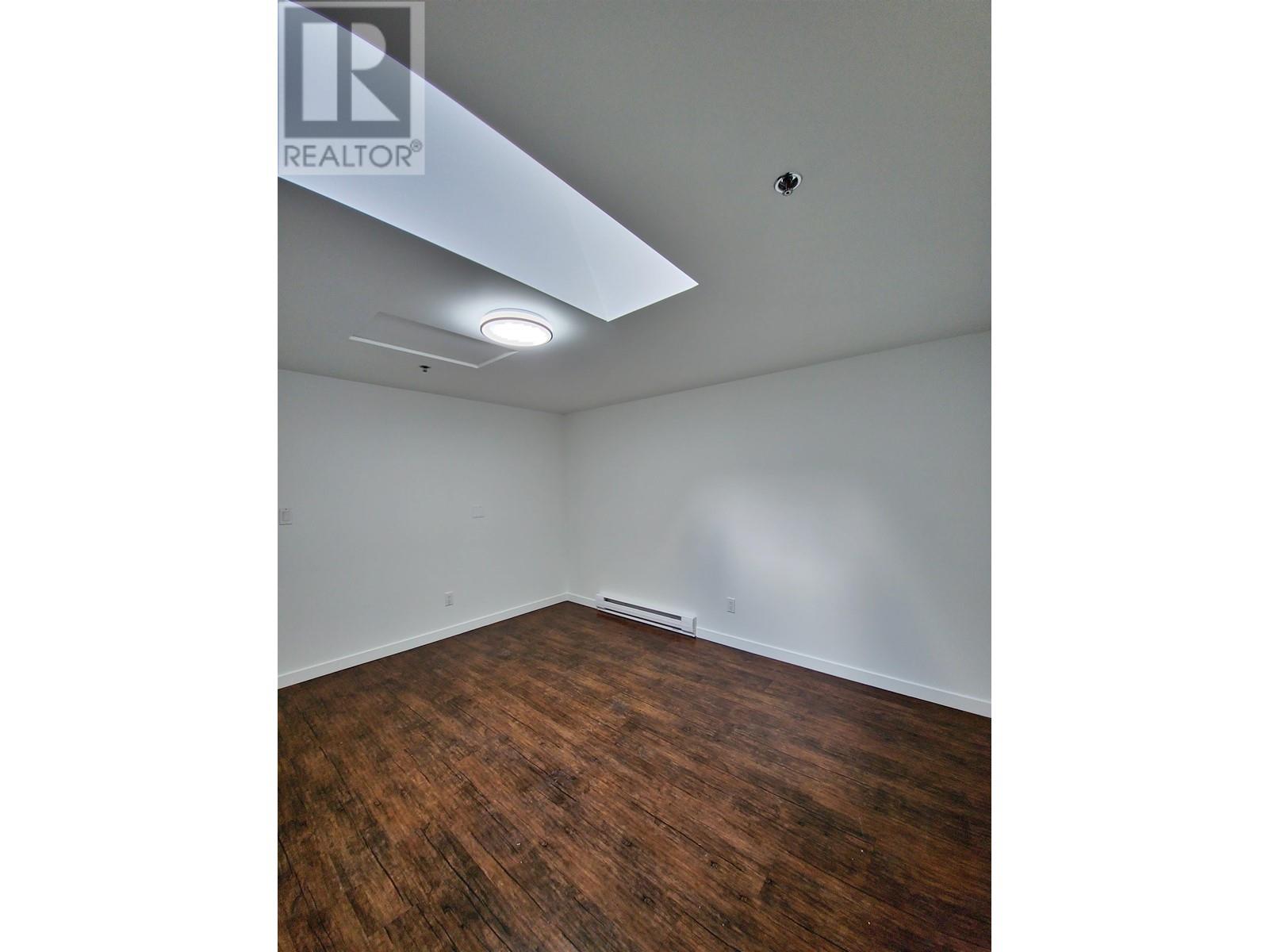 221 12005 238b Street Property Photo 9