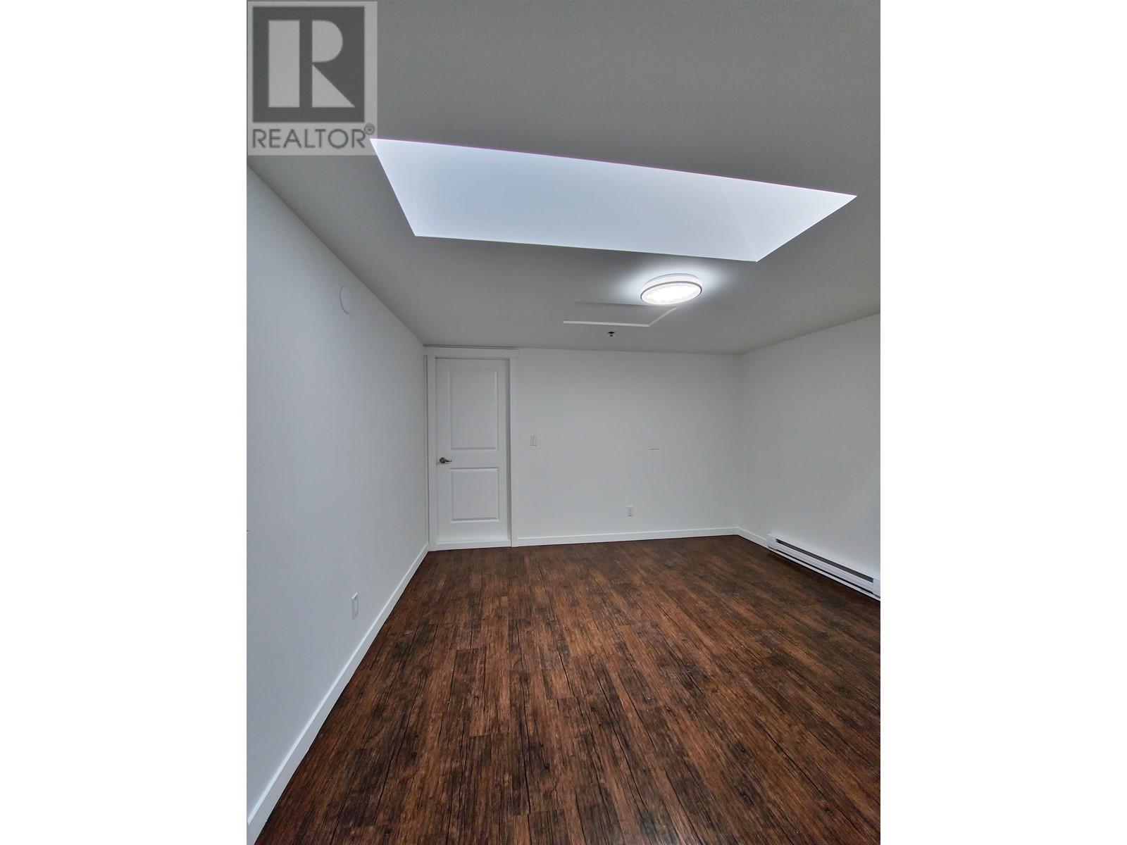 221 12005 238b Street Property Photo 10