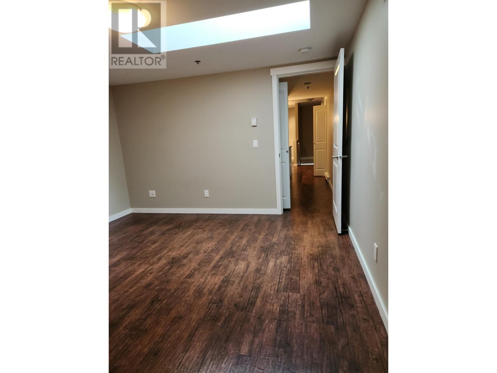 221 12005 238b Street Property Photo 11