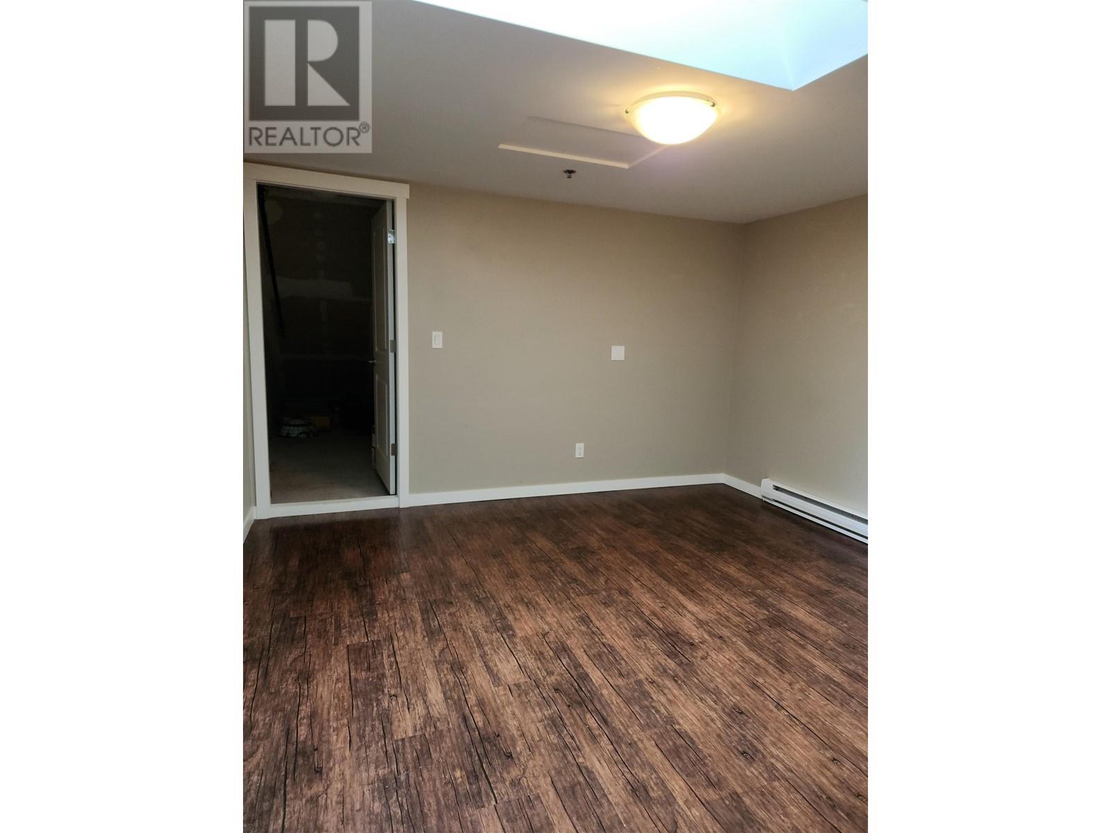 221 12005 238b Street Property Photo 14