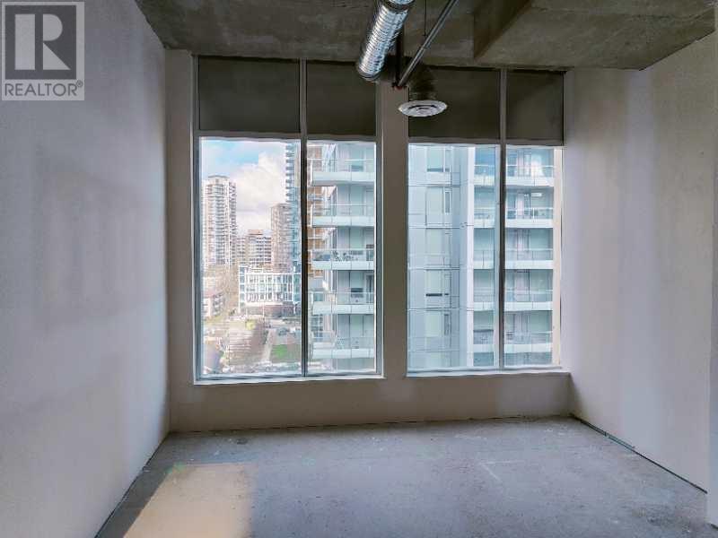 629 6378 Silver Avenue Property Photo 3