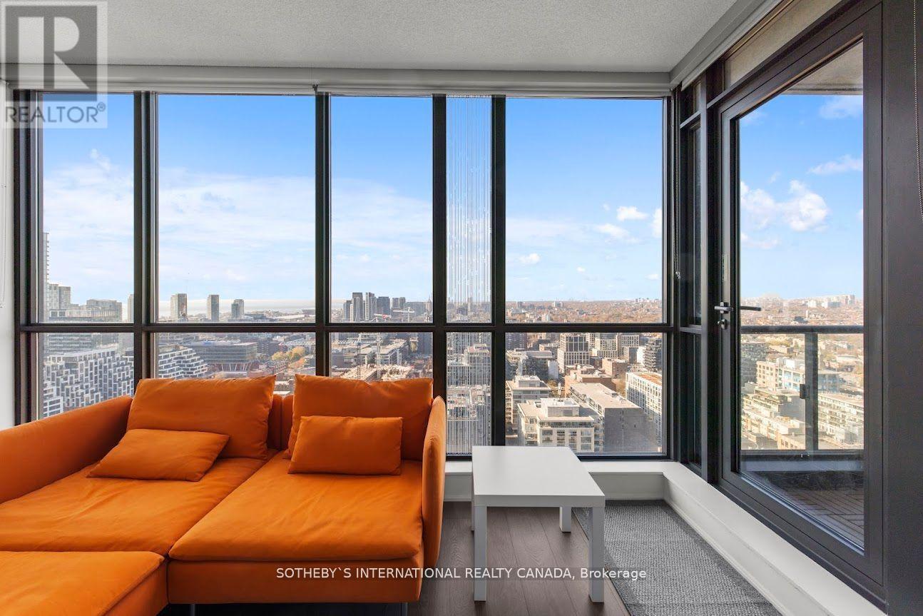 3007 - 8 Charlotte Street Property Photo 3