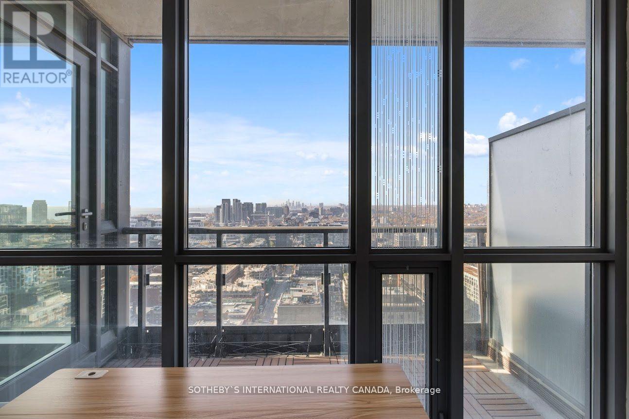 3007 - 8 Charlotte Street Property Photo 9