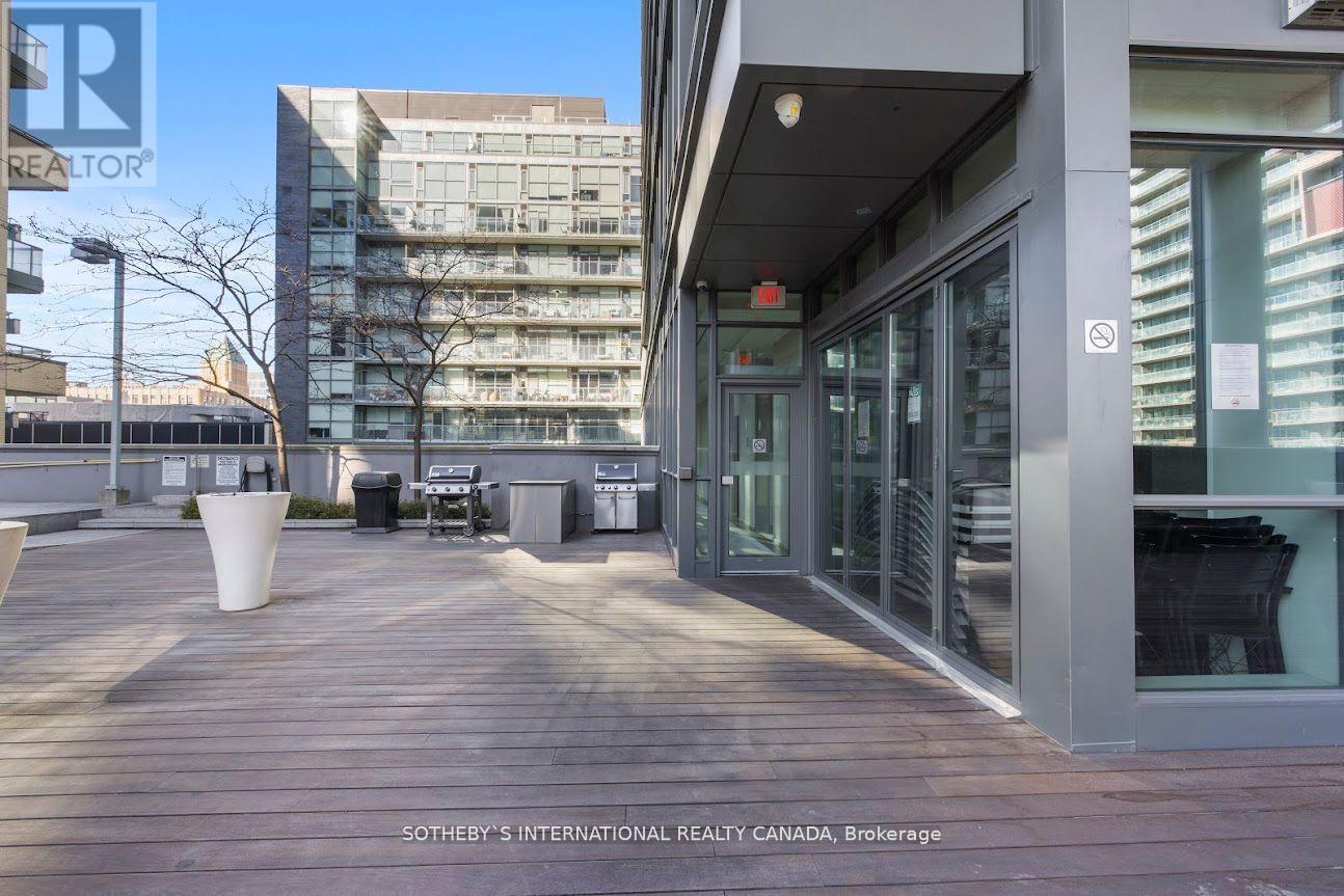 3007 - 8 Charlotte Street Property Photo 27