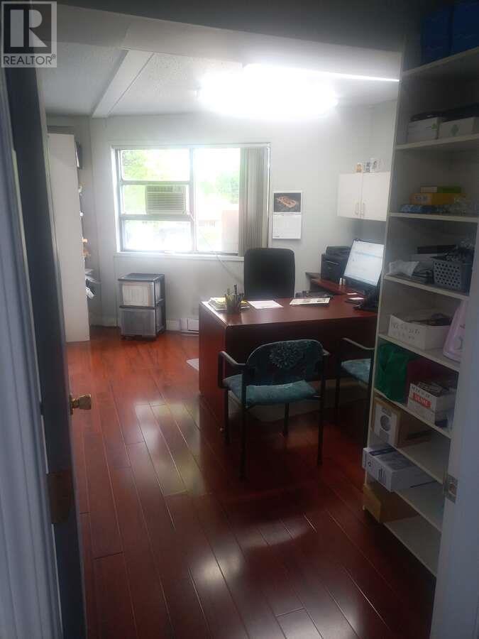 1872 Kingsway Property Photo 7